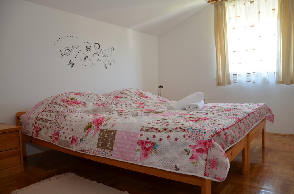 Apartment Kolundzic Нови-Винодолски Экстерьер фото